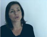Ni ud af ti tror de bliver overvåget